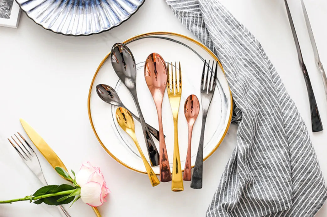 The Monarch Flatware Set