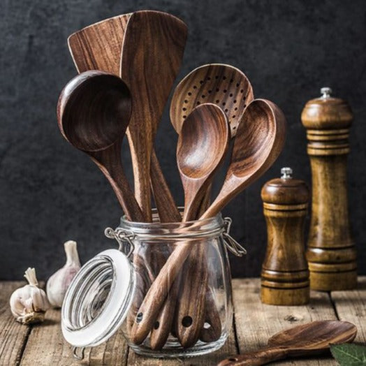 Käsin veistetty teakwood-keittosarja