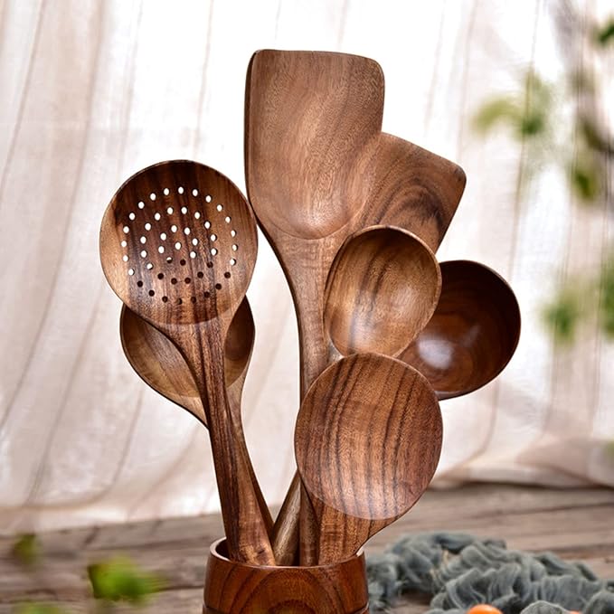 Käsin veistetty teakwood-keittosarja